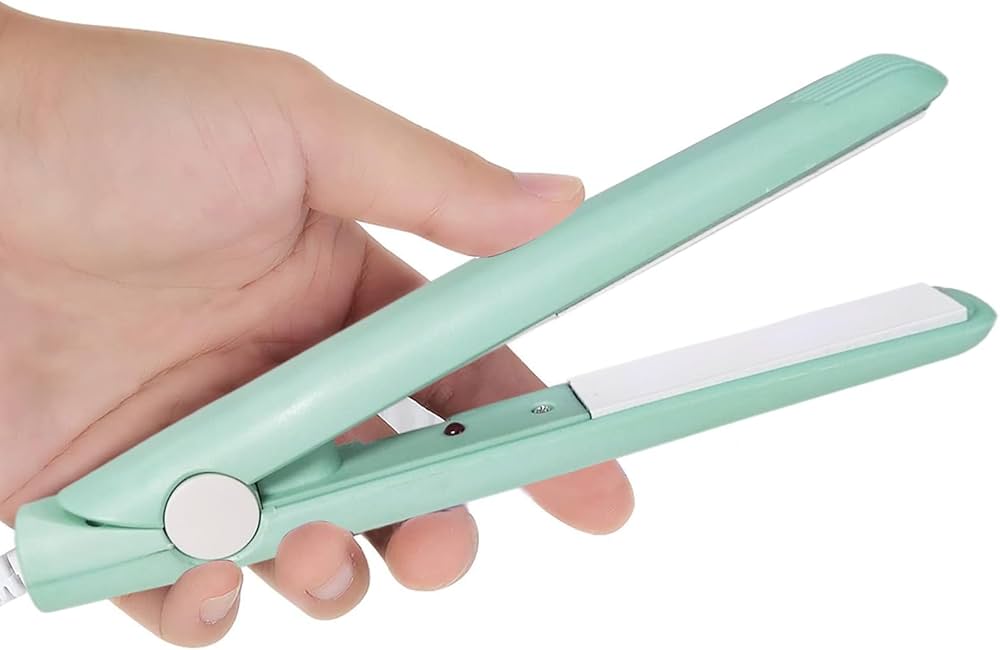 Green CSA Mini Travel Hair Straightener